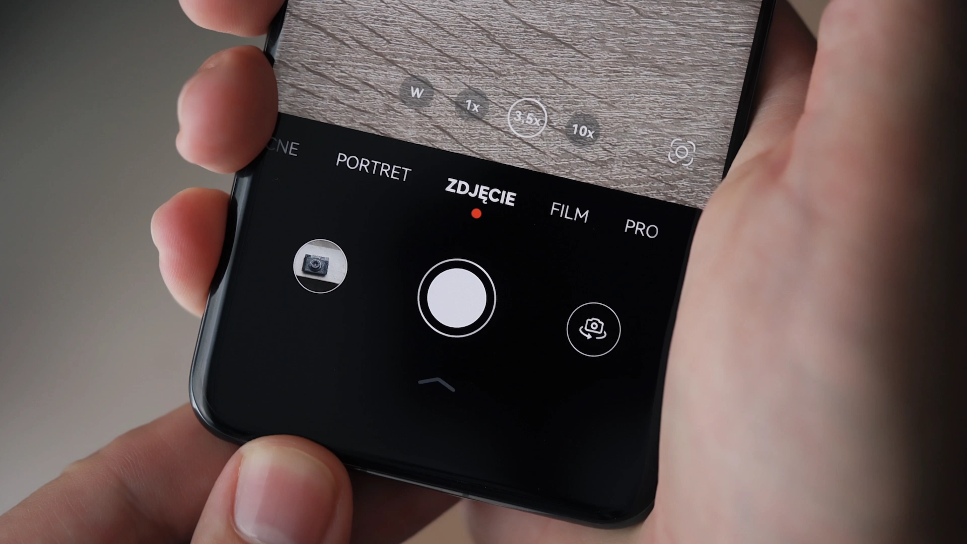 oplacalny-smartfon-do-zdjec-w-2024-roku